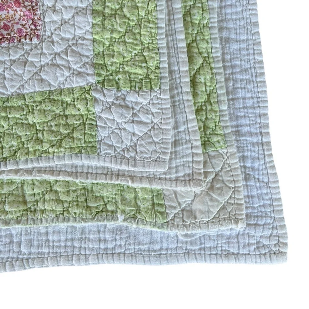 VTG Southern Belle Block Quilt Hand Stitched Quilted Parasol Bonnet Calico 58x76
